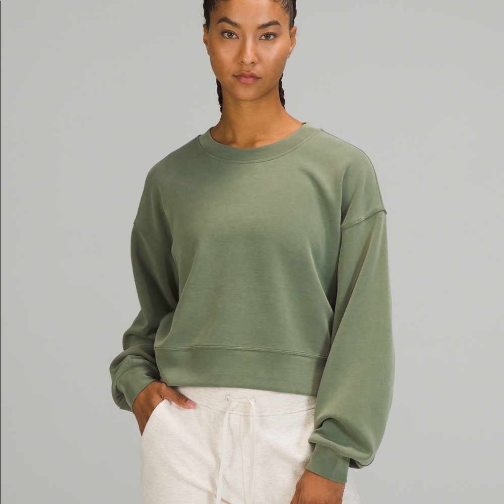 Lululemon Perfectly Oversized Cropped Crew *Softstreme™ in Green Twil…